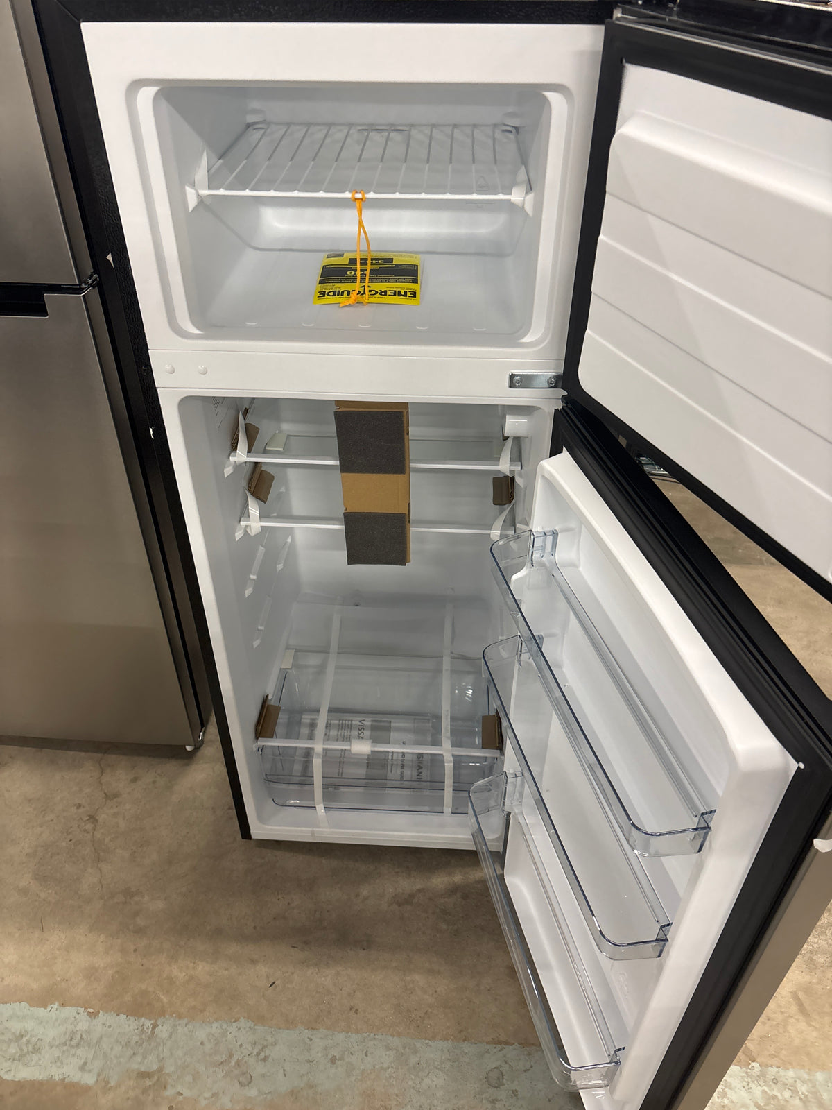 7.2 cu. ft. Top Freezer Refrigerator in Stainless Steel Look