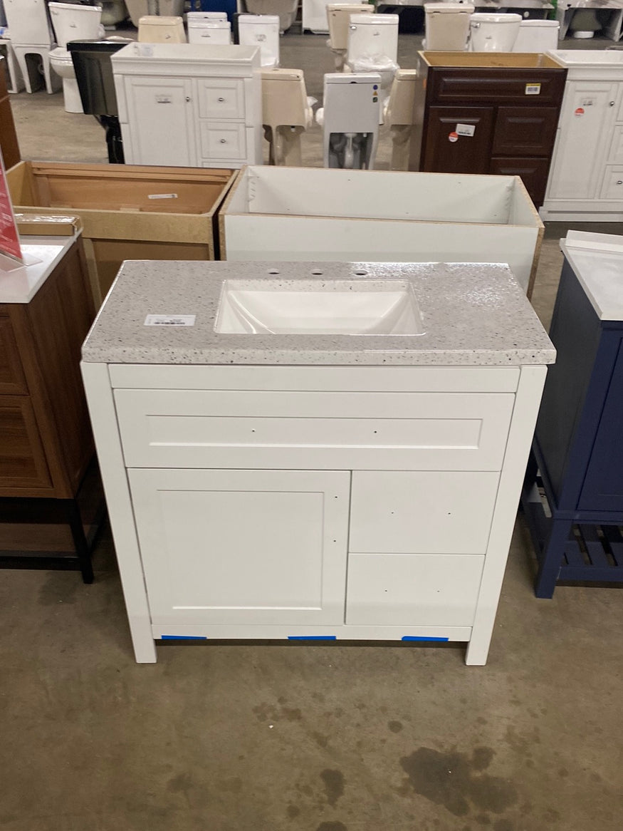 Bathroom Vanities – Sell Co. Liquidation