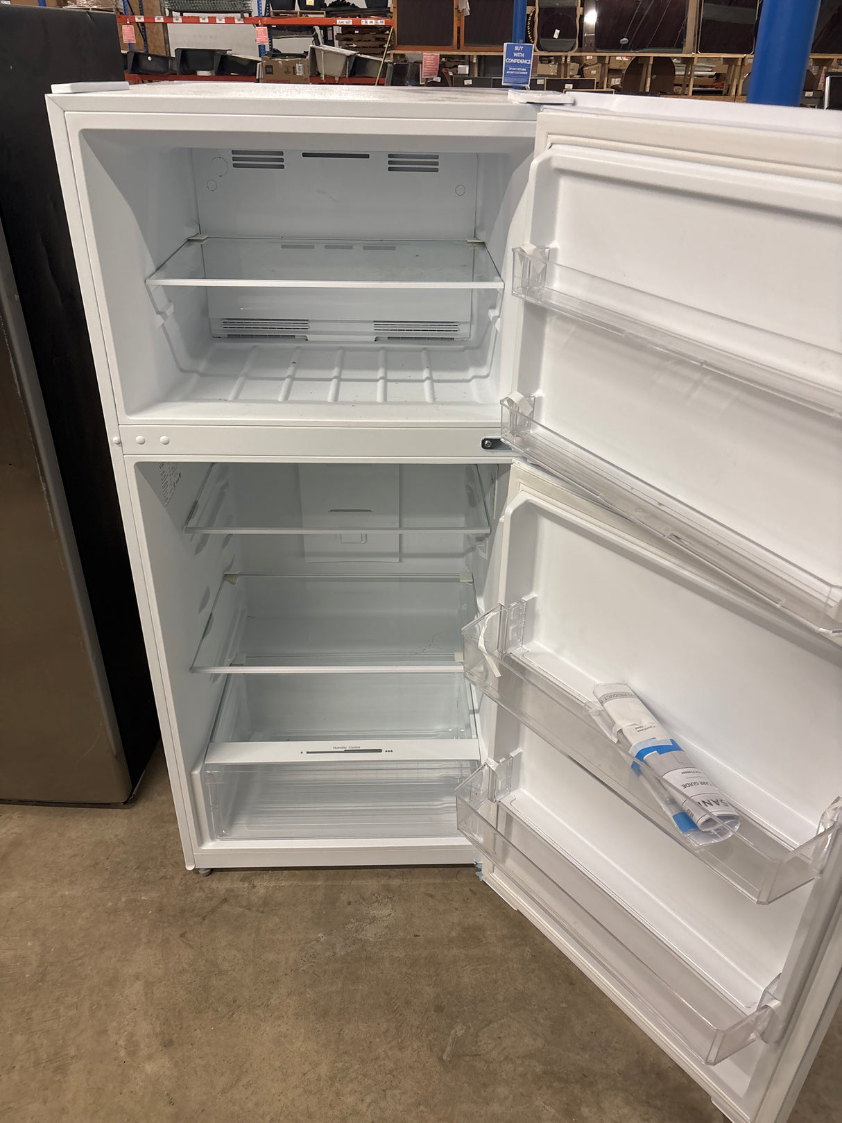 14.2 cu. ft. Top Freezer Refrigerator in White