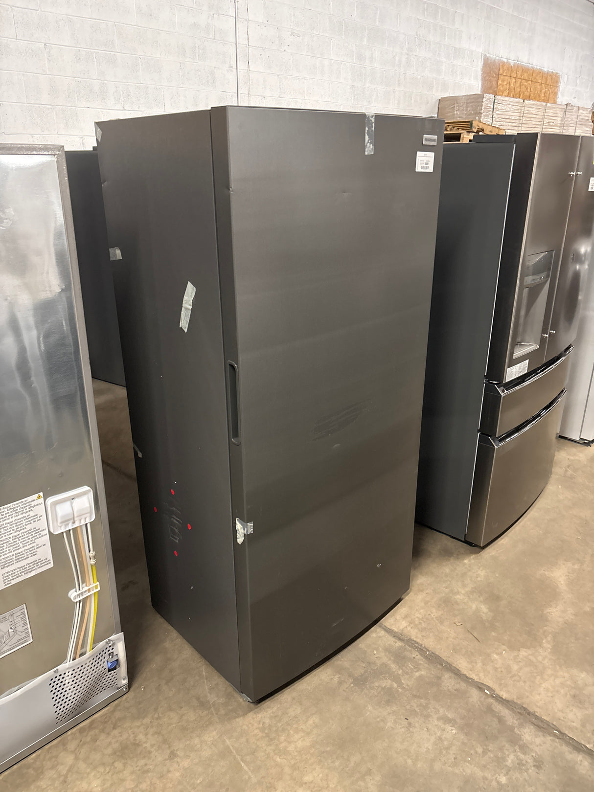 32.6 in. 20 cu. ft. Frost Free Defrost, Garage Ready Upright Freezer in Carbon