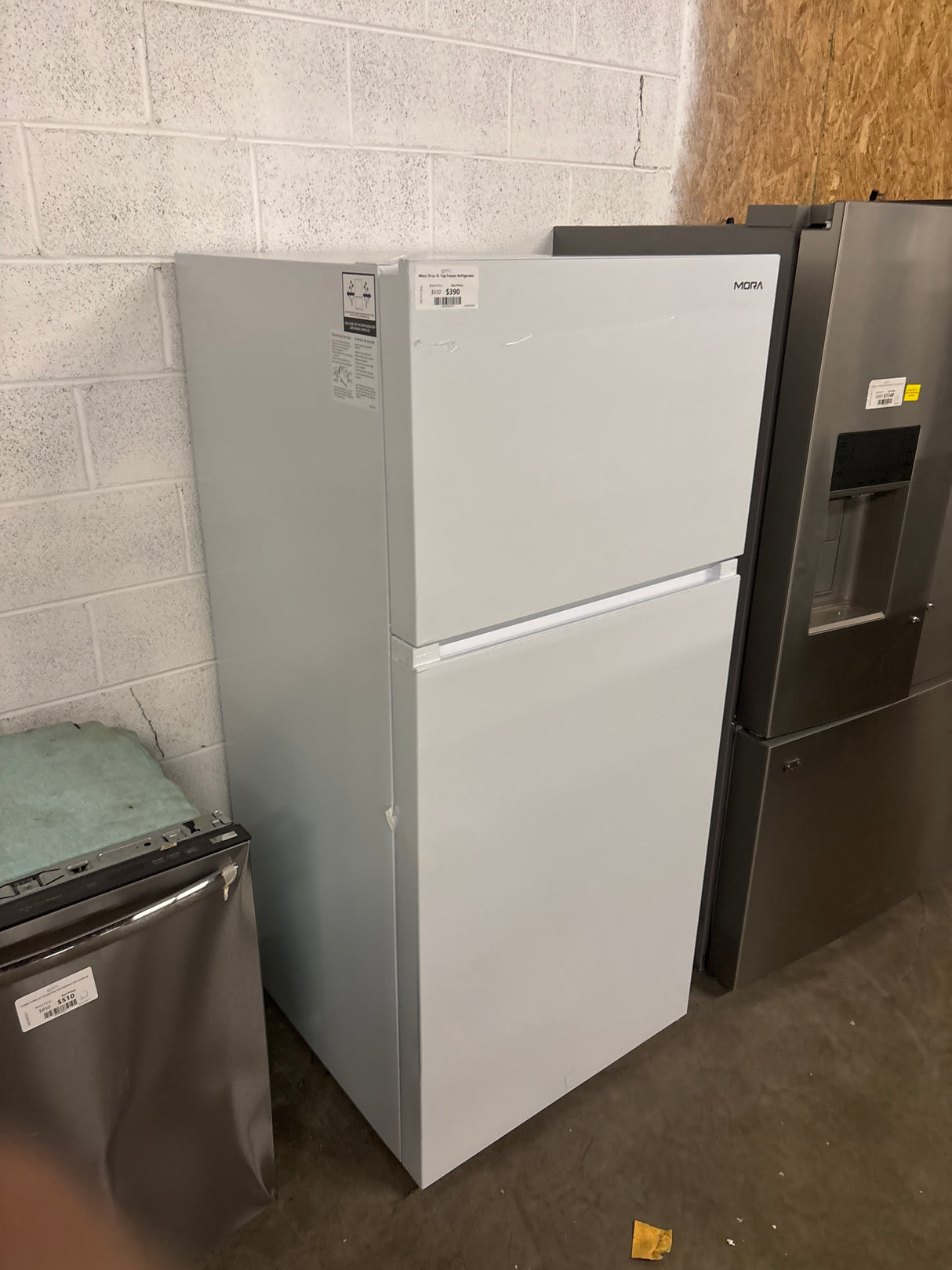 Mora 18 cu. ft. Top Freezer Refrigerator