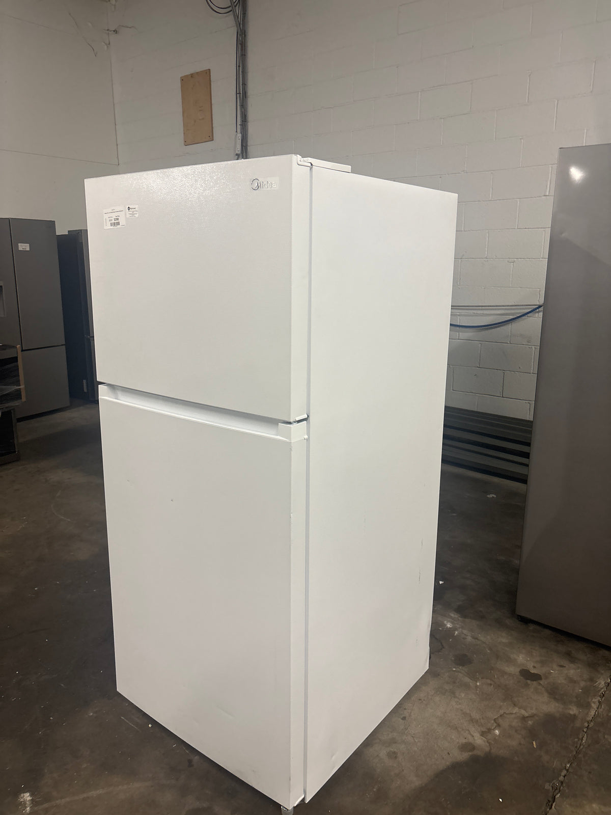 Midea 20.5 cu. ft. Garage Ready Top-Mount Refrigerator