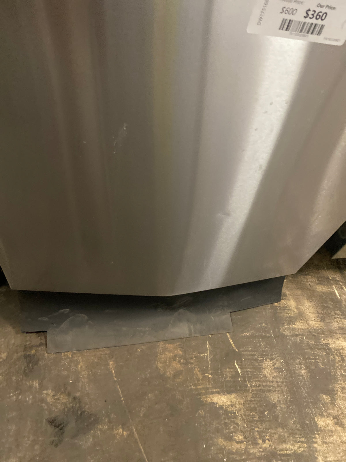 Samsung 51 dBA Fingerprint Resistant Top Control Dishwasher with AutoRelease and 3rd Rack