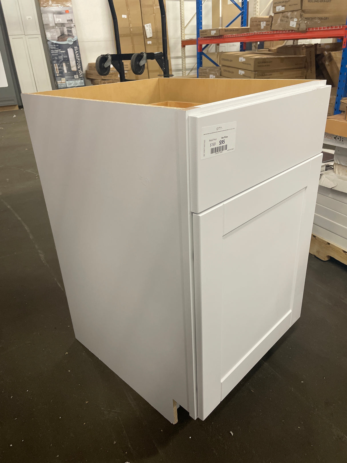 Shaker Satin White Stock Assembled Base Kitchen Cabinet with Ball-Bearing Drawer Glides (21 in. x 34.5 in. x 24 in.)