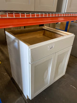 Courtland Shaker Assembled 30 in. x 34.5 in. x 24 in. Stock Base Kitchen Cabinet in Polar White Finish