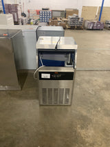 Commercial Ice Maker 130 lbs./24 in. H Full Size Cubes Freestanding Ice Maker Machine with 33 lbs. Storage in Silver