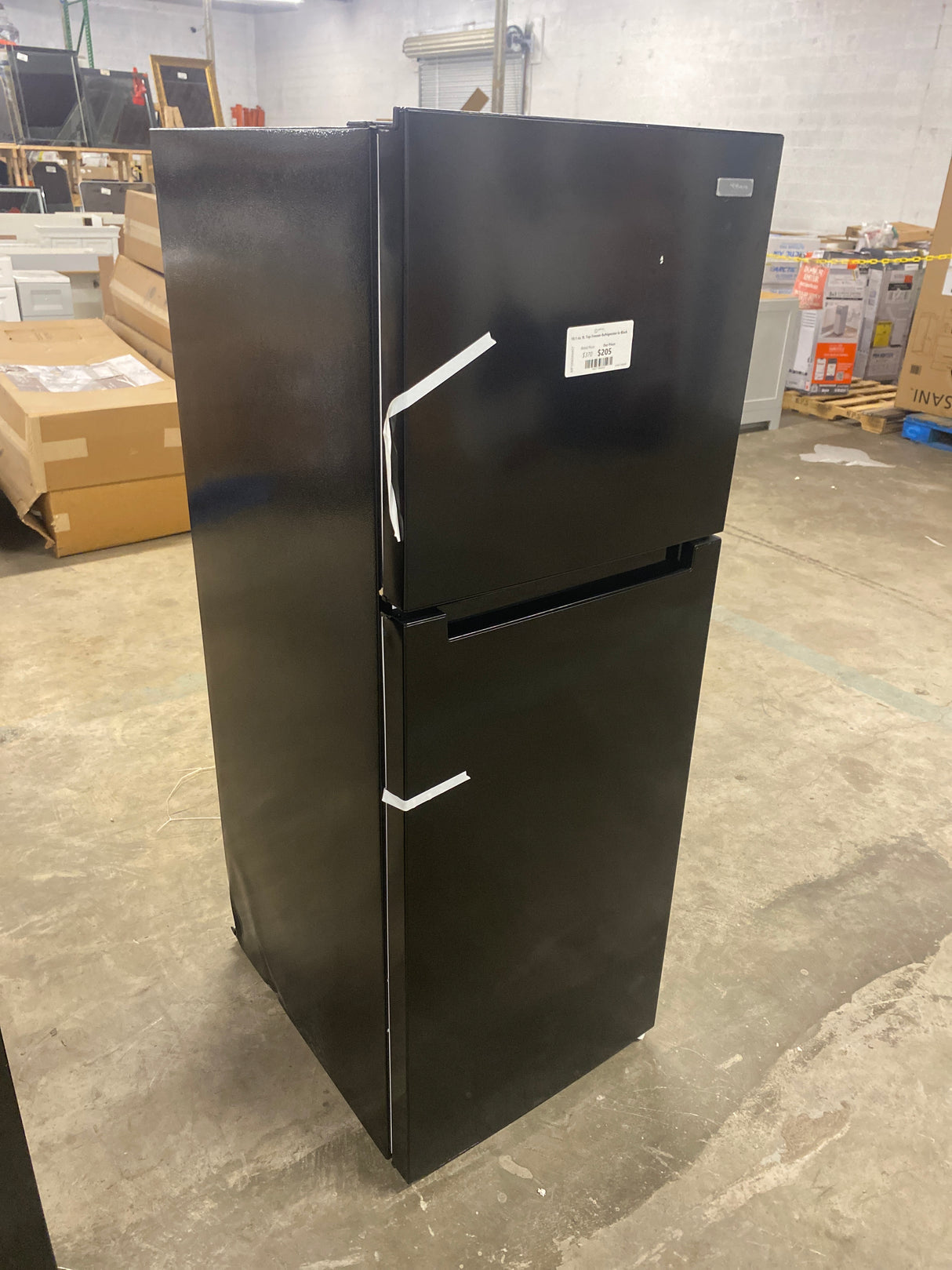 10.1 cu. ft. Top Freezer Refrigerator in Black