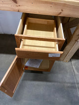 Hampton 18 in. W x 24 in. D x 34.5 in. H Assembled Base Kitchen Cabinet in Medium Oak with Drawer Glides