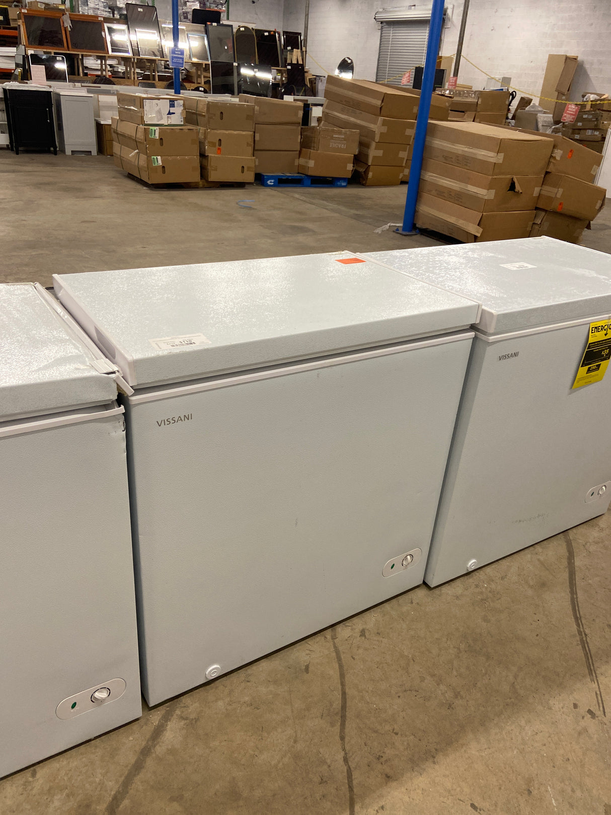 7.0 cu. ft. Manual Defrost Chest Freezer with LED Light in White Garage Ready