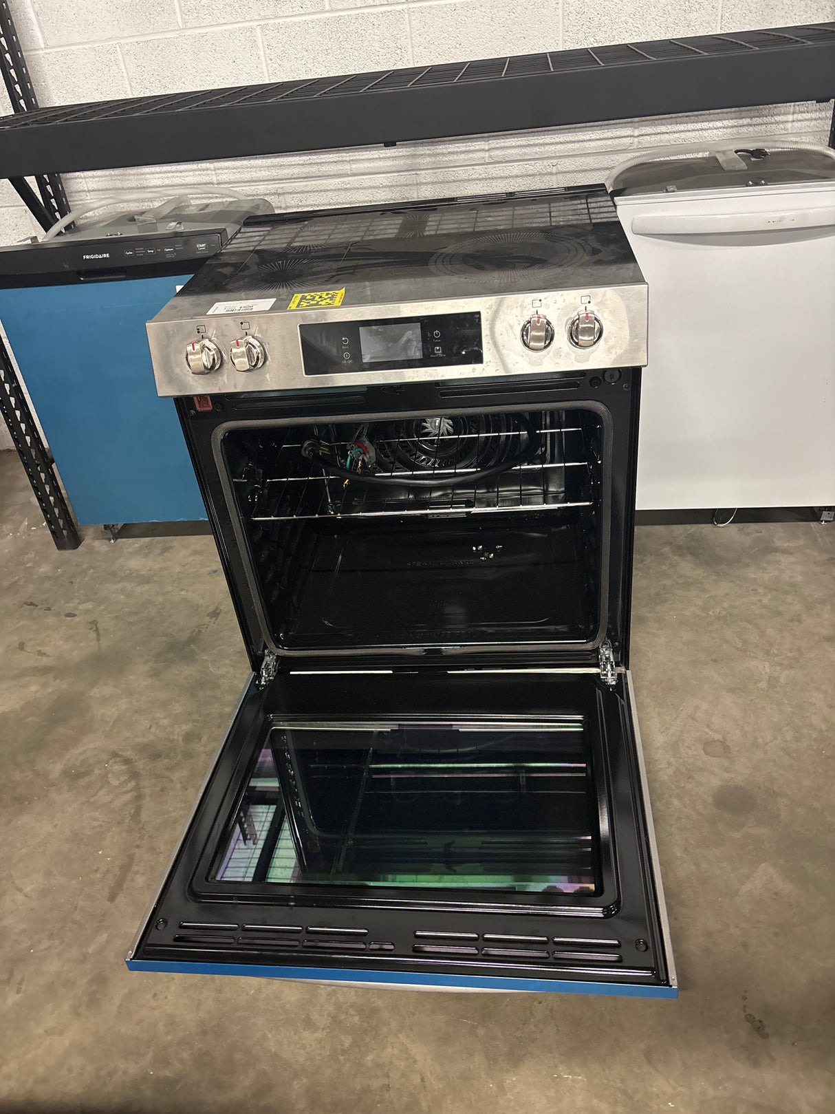 Gallery 30 in. 6.2 cu.ft. 5 Burner Element Slide-In Electric Range w/ Total Convection & Air Fry, SmudgeProof Stainless