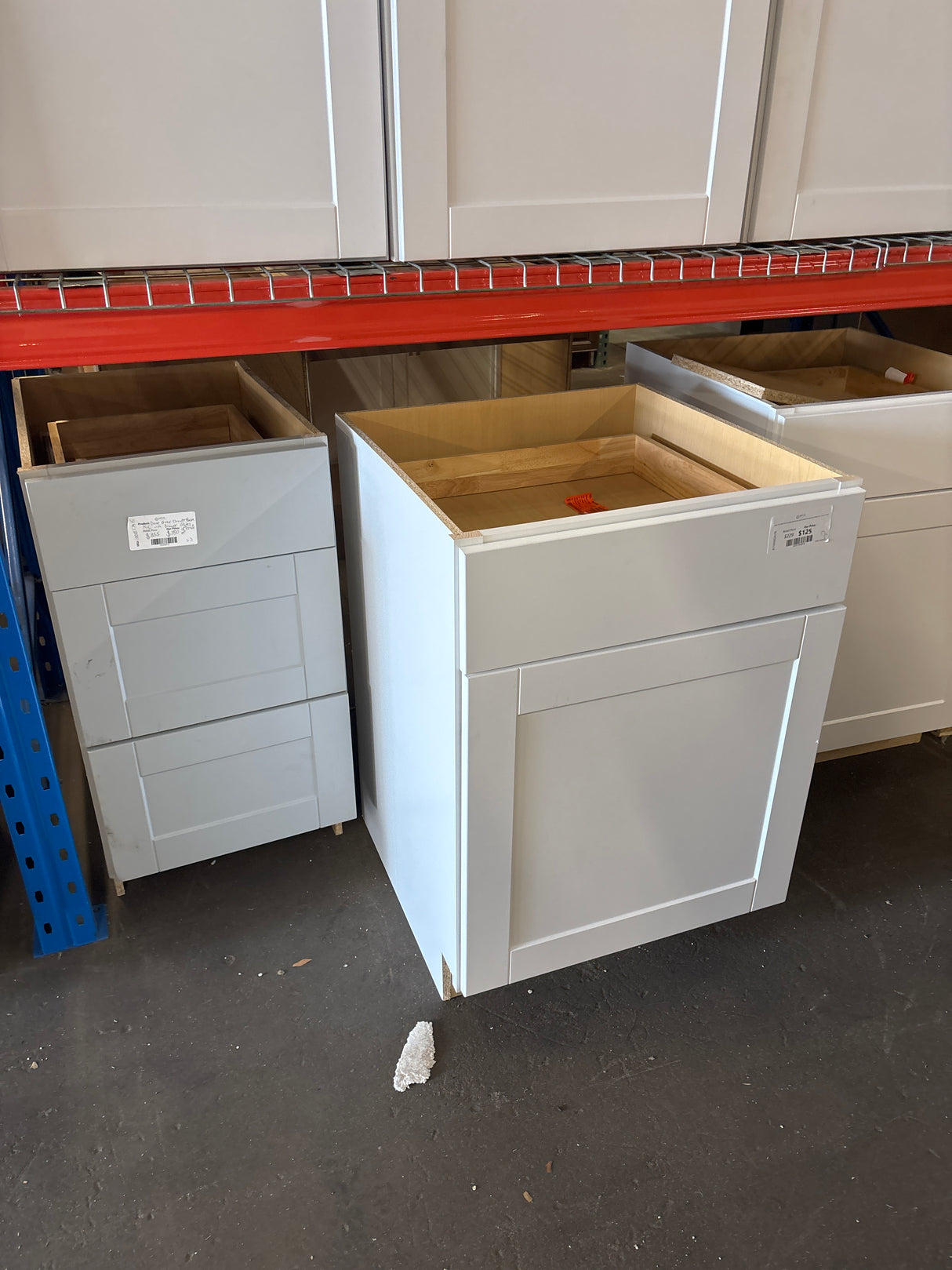 Shaker Satin White Stock Assembled Base Kitchen Cabinet with Ball-Bearing Drawer Glides (24 in. x 34.5 in. x 24 in.)