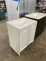 Everdean 25 in. W x 19 in. D x 34 in. H Single Sink Freestanding Bath Vanity in White with White Cultured Marble Top