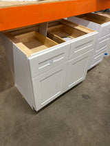 Arlington Vesper White Plywood Shaker Stock Assembled Base Kitchen Cabinet Soft Close 36 in W x 24 in D x 34.5 in H