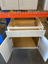 Courtland Shaker Assembled 30 in. x 34.5 in. x 24 in. Stock Base Kitchen Cabinet in Polar White Finish