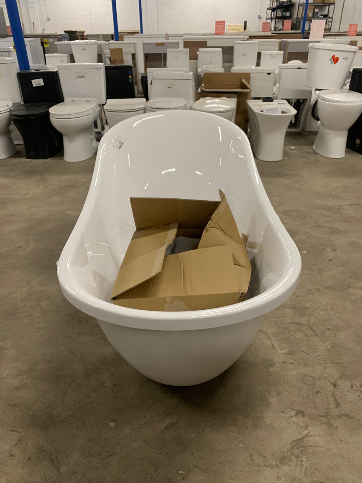 60 in. Fiberglass Single Slipper Clawfoot Non-Whirlpool Bathtub in Glossy White