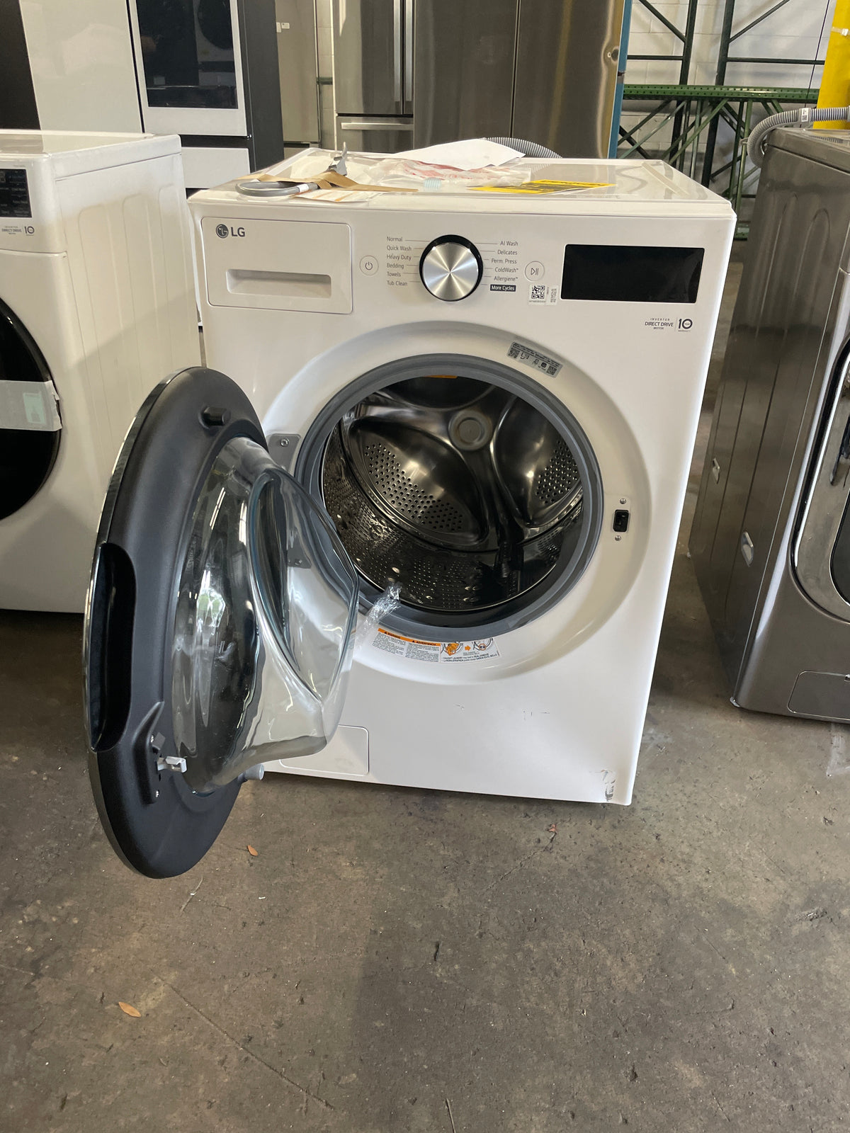 LG 5.0 cu. ft. Mega Capacity Smart Front Load Washer with TurboWash