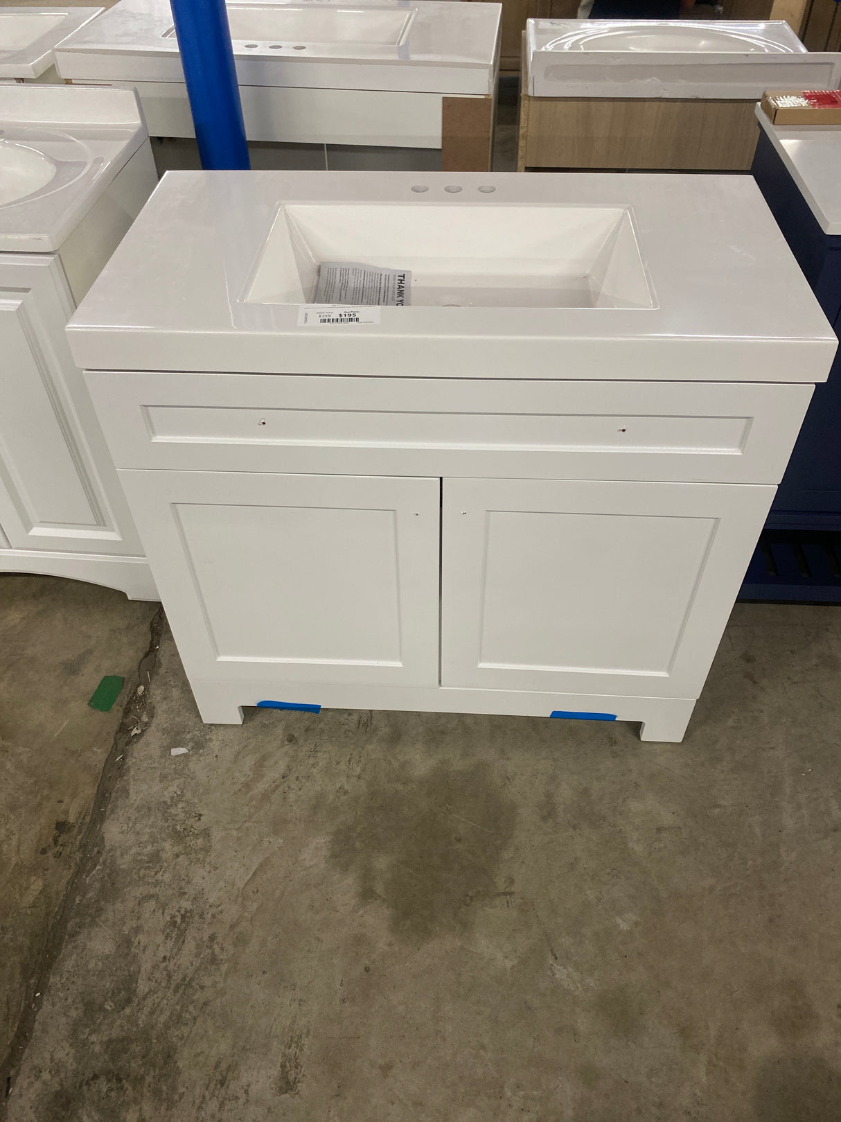 Everdean 37 in. W x 19 in. D x 34 in. H Single Sink Freestanding Bath Vanity in White with White Cultured Marble Top