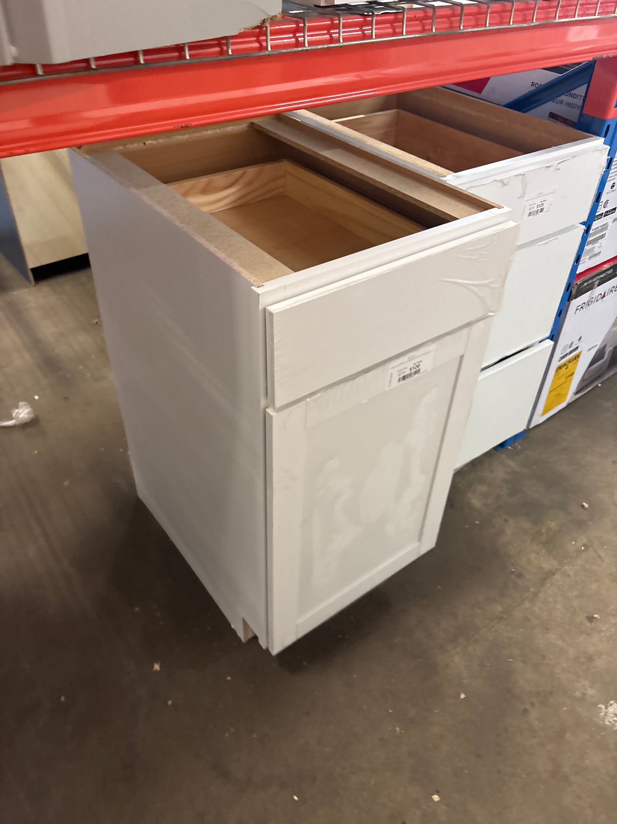Westfield Feather White Shaker Stock Assembled Base Kitchen Cabinet (18 in. W x 23.75 in. D x 35 in. H)