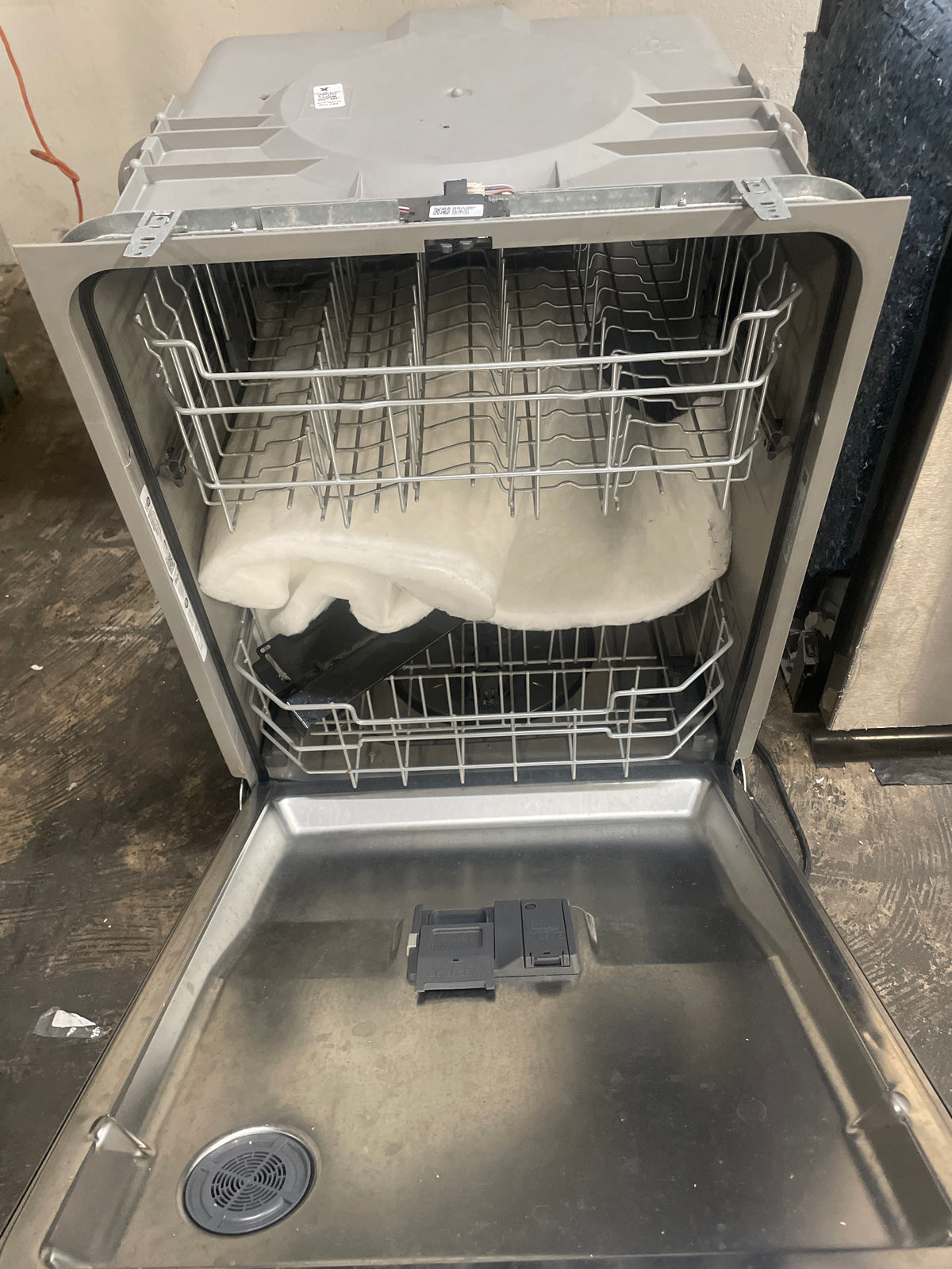 GE 47 dBa Top Control Dishwasher with 3rd Rack, Stainless Steel Tub, Steam + Sani Cycle, Dry Boost