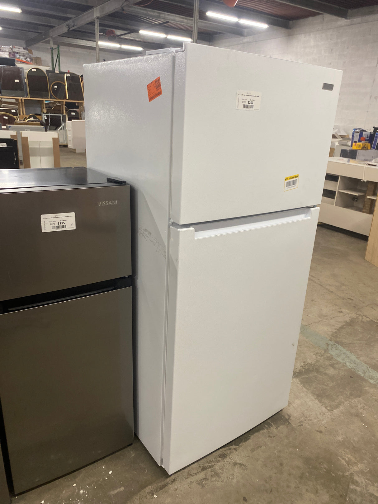14.2 cu. ft. Top Freezer Refrigerator in White