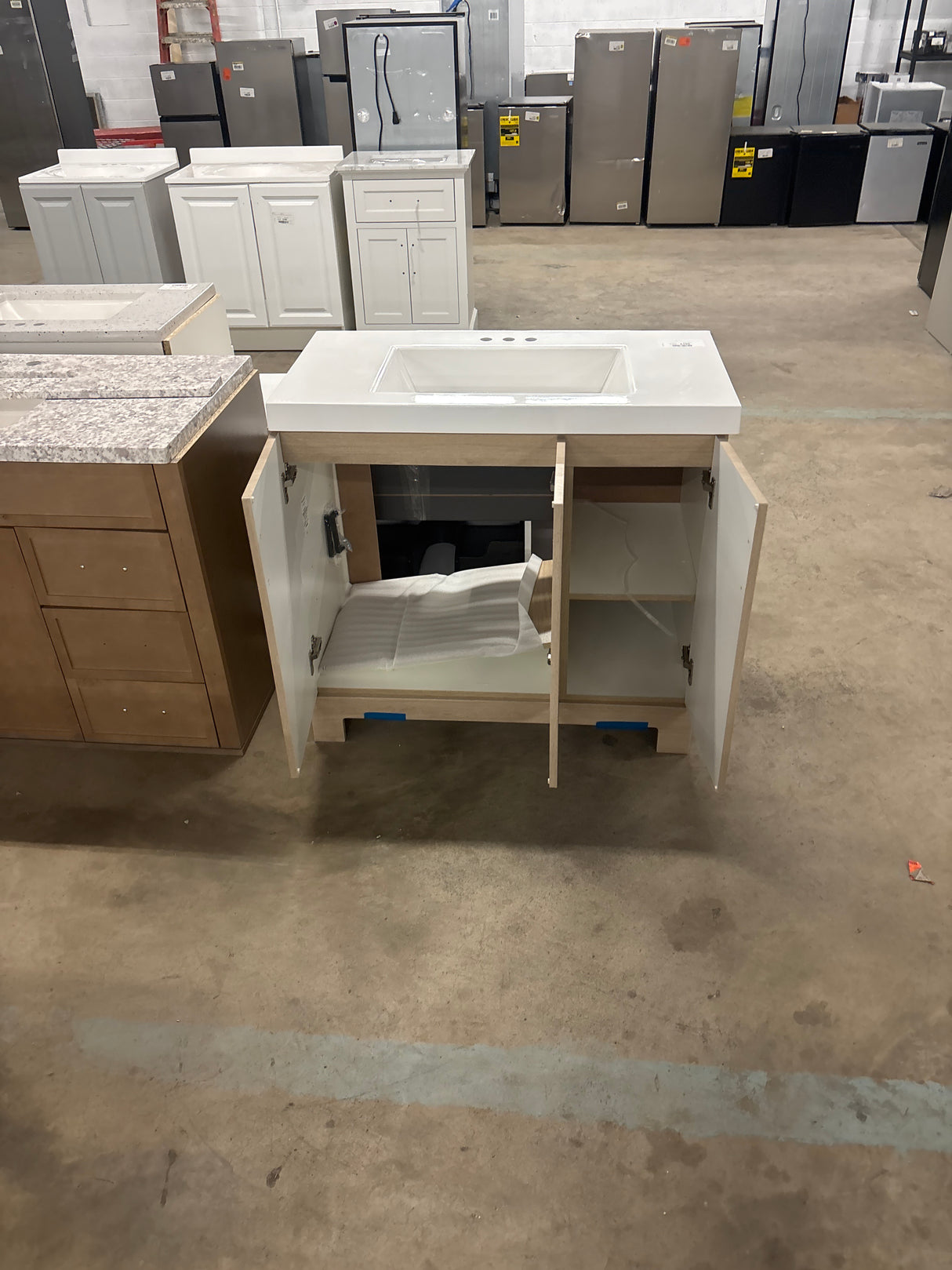 Oakley 37 in. Single Sink Beige Oak Bath Vanity with White Cultured Marble Top (Assembled)