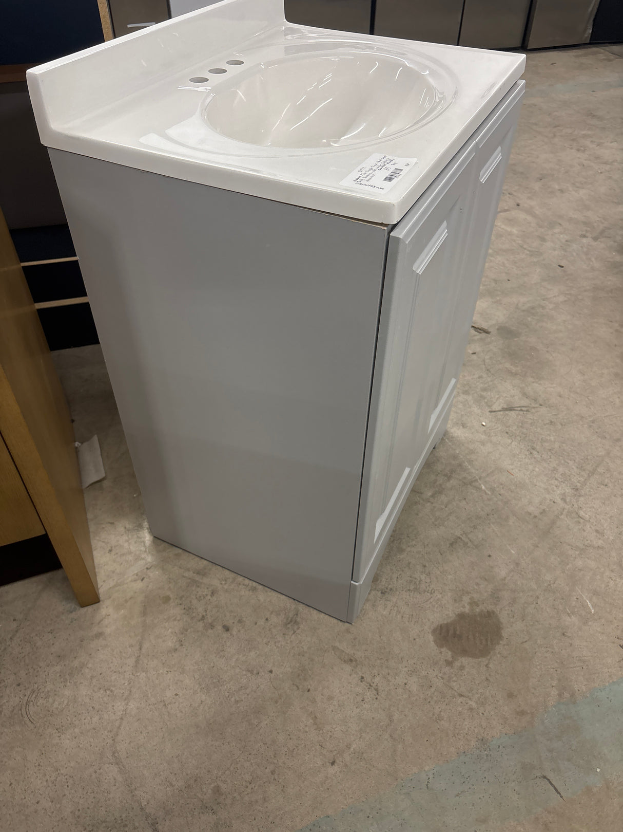 25 in. Single Sink Pearl Gray Bath Vanity with White Cultured Marble Top (Assembled)