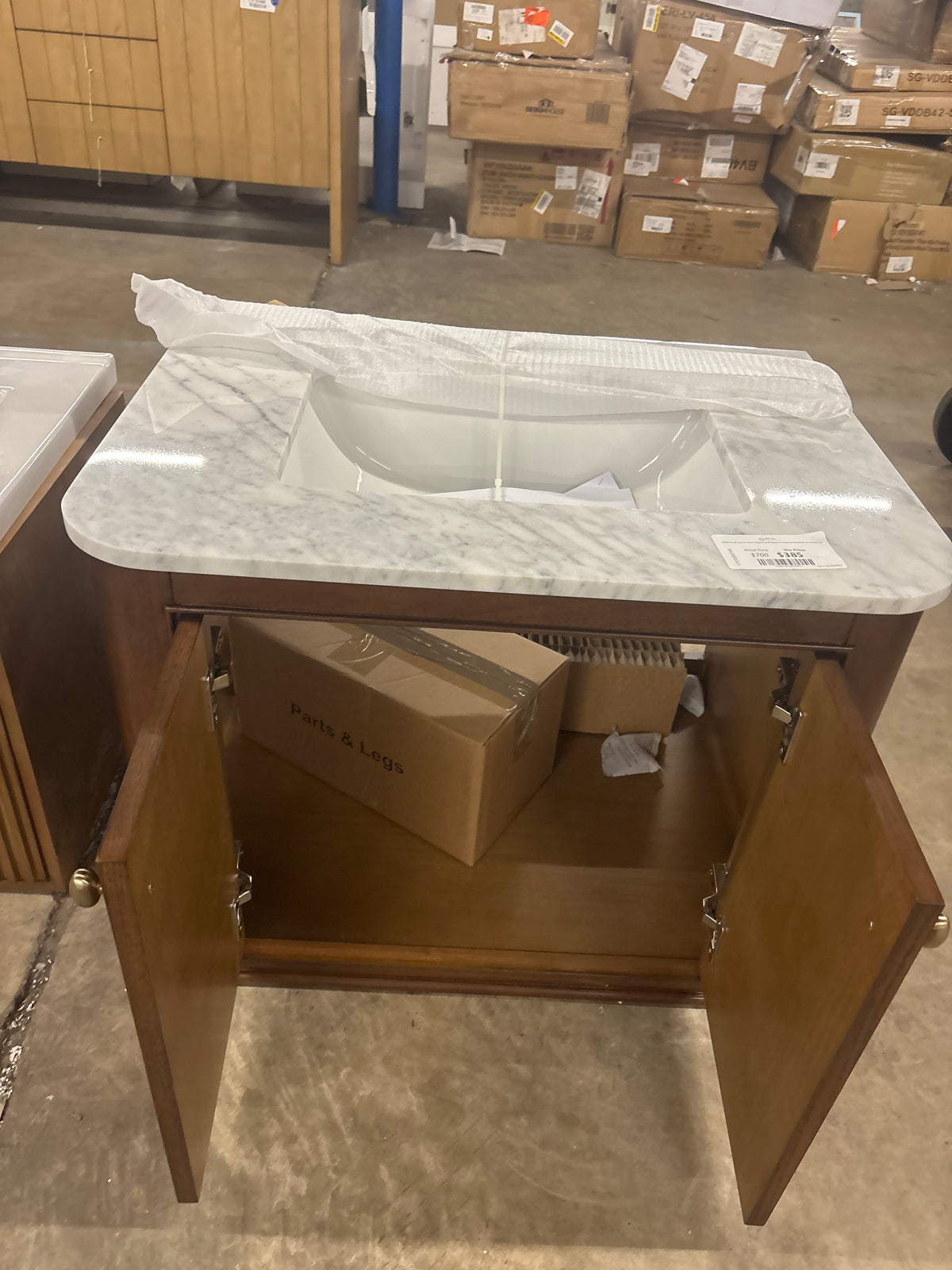 Collette 30 in W x 22 in D x 35 in H Single Sink Bath Vanity in Cinnamon Oak With White Carrara Marble Top