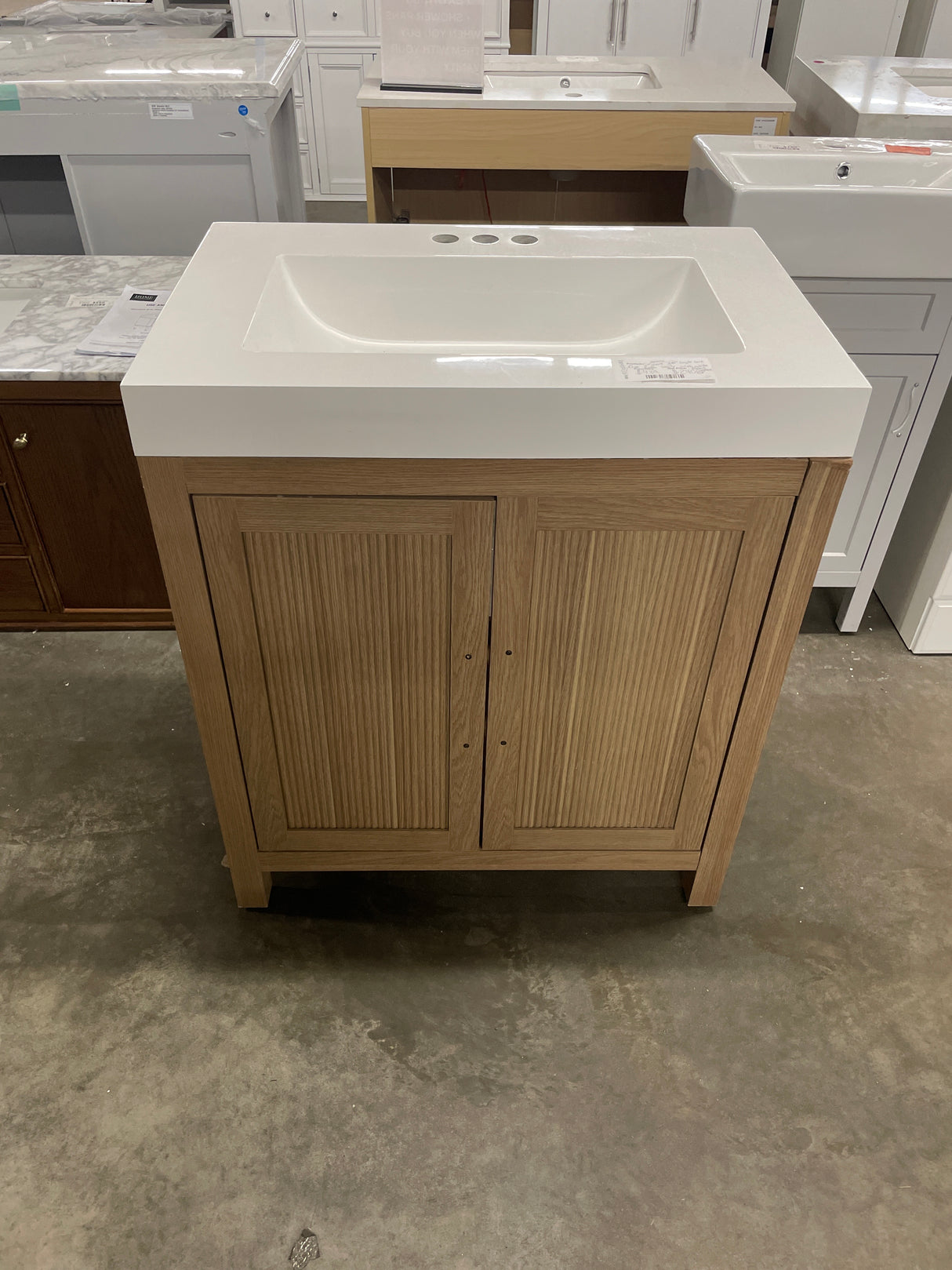 Cargrove 30 in. Single Sink Oak Bath Vanity with White Resin Composite Top (Assembled)
