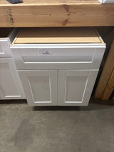Arlington Vesper White Plywood Shaker Stock Assembled Base Kitchen Cabinet Soft Close 27 in. W x 24 in. D x 34.5 in. H