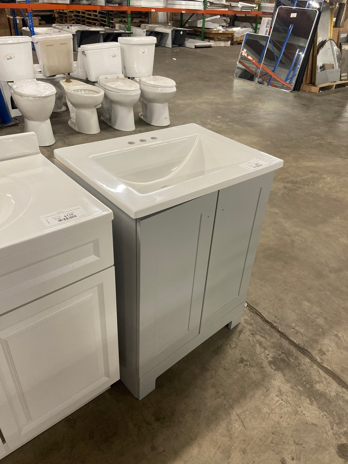 24 in. W x 19 in. D x 33 in. H Single Sink Freestanding Bath Vanity in Pearl Gray with White Cultured Marble Top