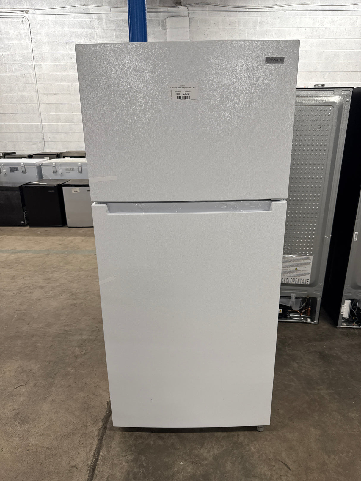 18 cu. ft. Top Freezer Refrigerator DOE in White