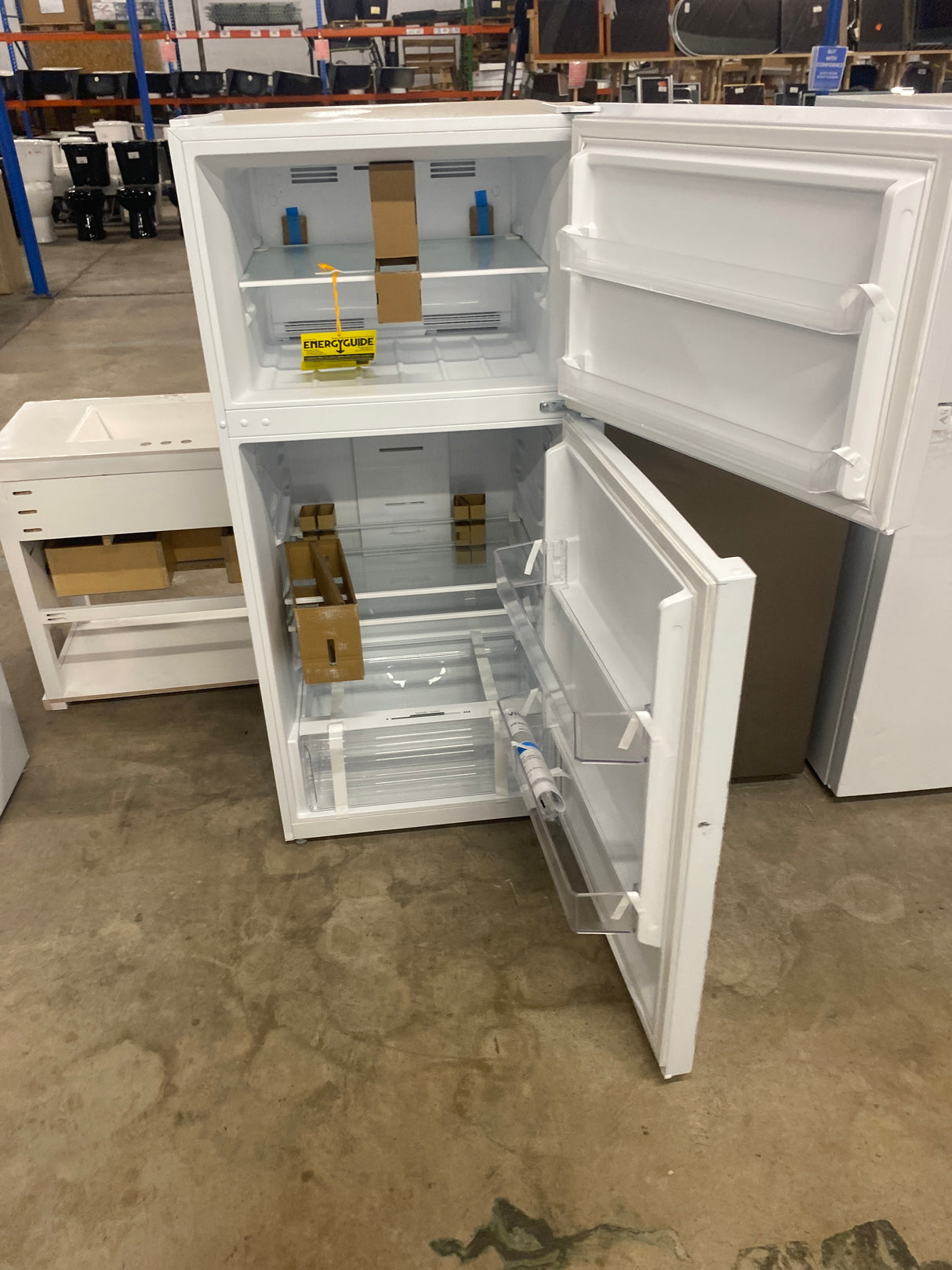 14.2 cu. ft. Top Freezer Refrigerator in White
