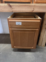 Hampton 24 in. W x 24 in. D x 34.5 in. H Assembled Base Kitchen Cabinet in Medium Oak with Drawer Glides
