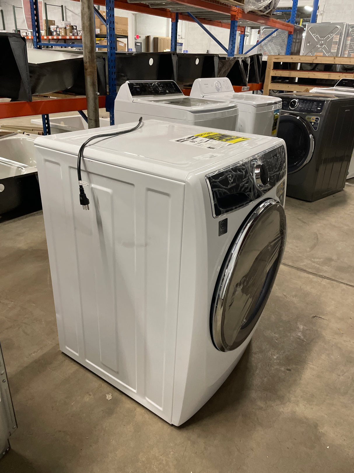 27 in. W 4.5 cu. ft. Front Load Washer with SmartBoost, LuxCare Plus Wash System, Perfect Steam, ENERGY STAR in White
