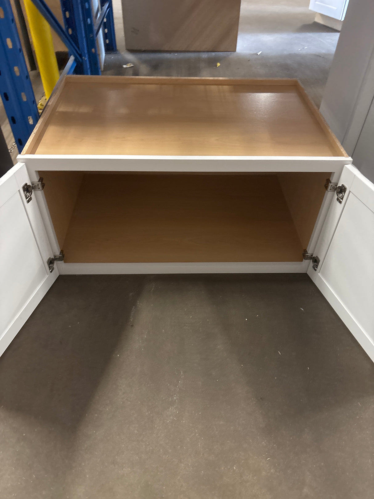 Courtland 36 in. W x 24 in. D x 18 in. H Assembled Shaker Wall Bridge Kitchen Cabinet in Polar White