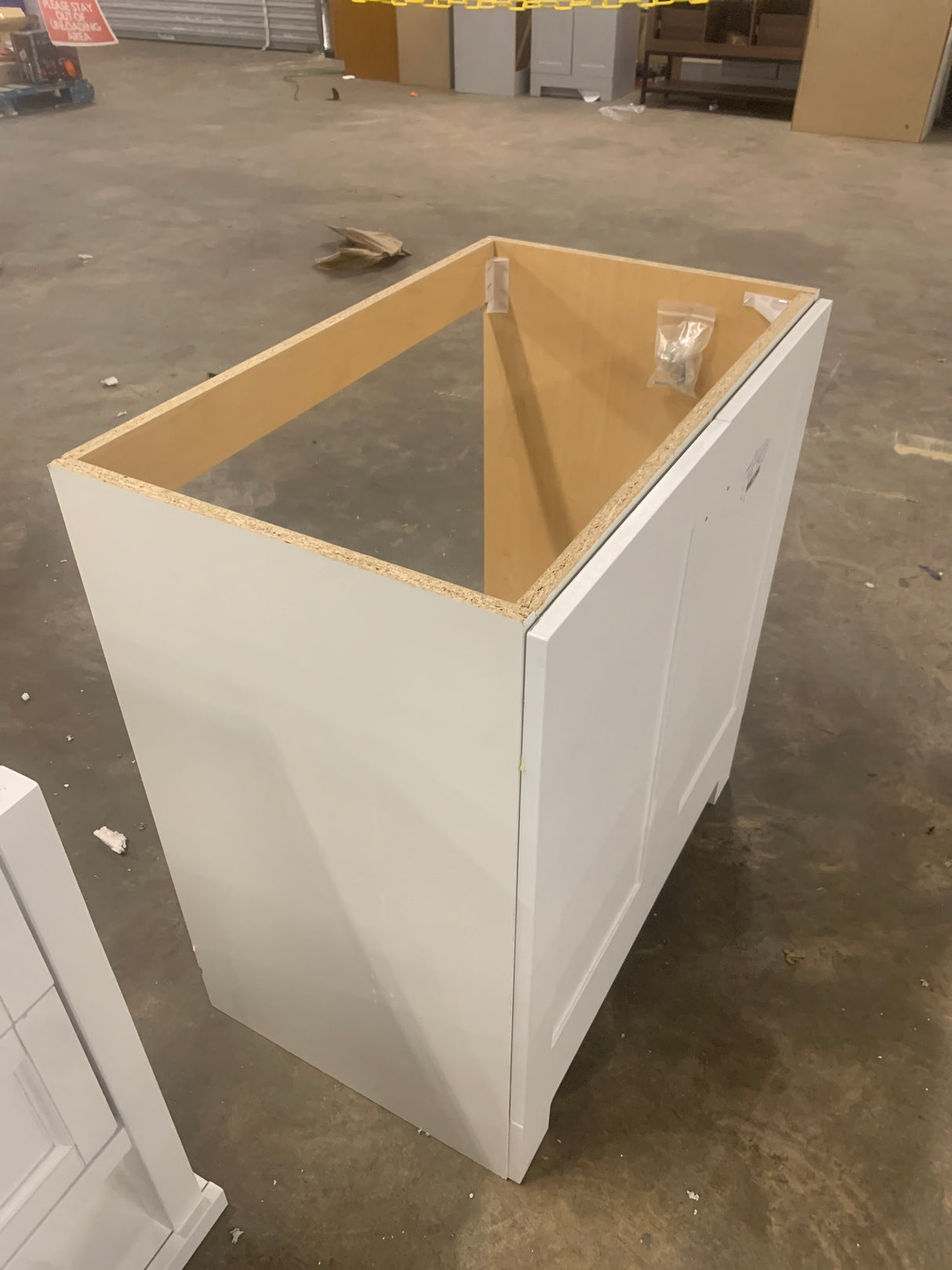 Everdean 30 in. W x 18 in. D x 34 in. H Single Sink Freestanding Bath Vanity in White with White Without Top