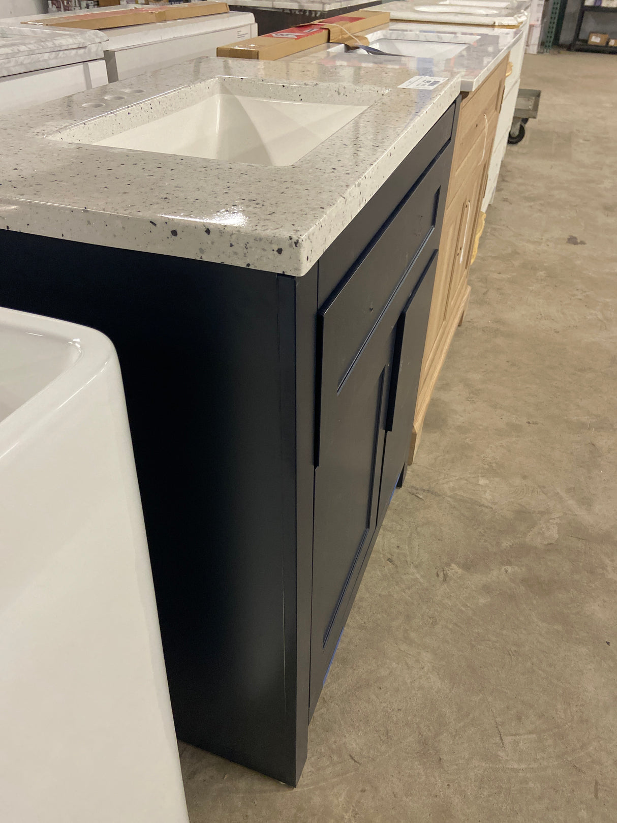 Clady 31 in. W x 19 in. D x 35 in. H Single Sink Bath Vanity in Deep Blue with Silver Ash Cultured Marble Top