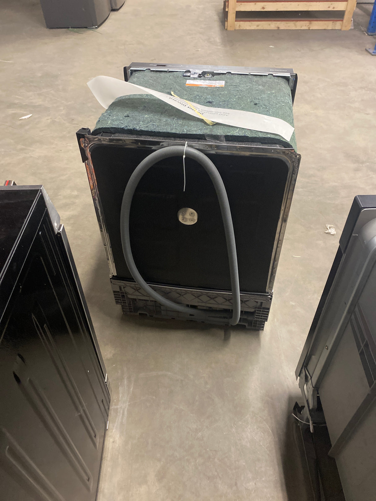 24 in. Top Control Built-In Tall Tub Dishwasher in Stainless Steel with 5-Cycles 49dBA and Hybrid Tub