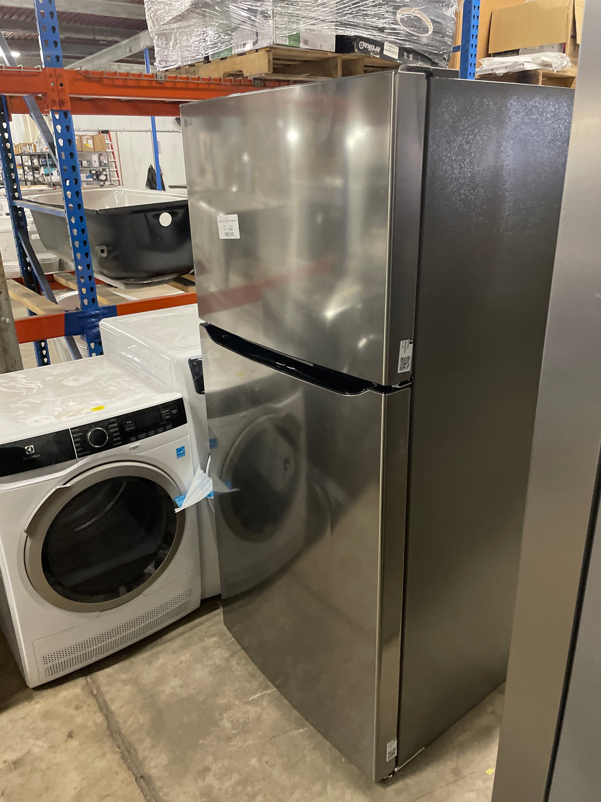 LG 20 cu. ft. Top Freezer Refrigerator