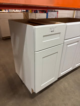 Newport 15 in. W x 24 in. D x 34.5 in. H Assembled Plywood Base Kitchen Cabinet in Pacific White with Soft Close RH