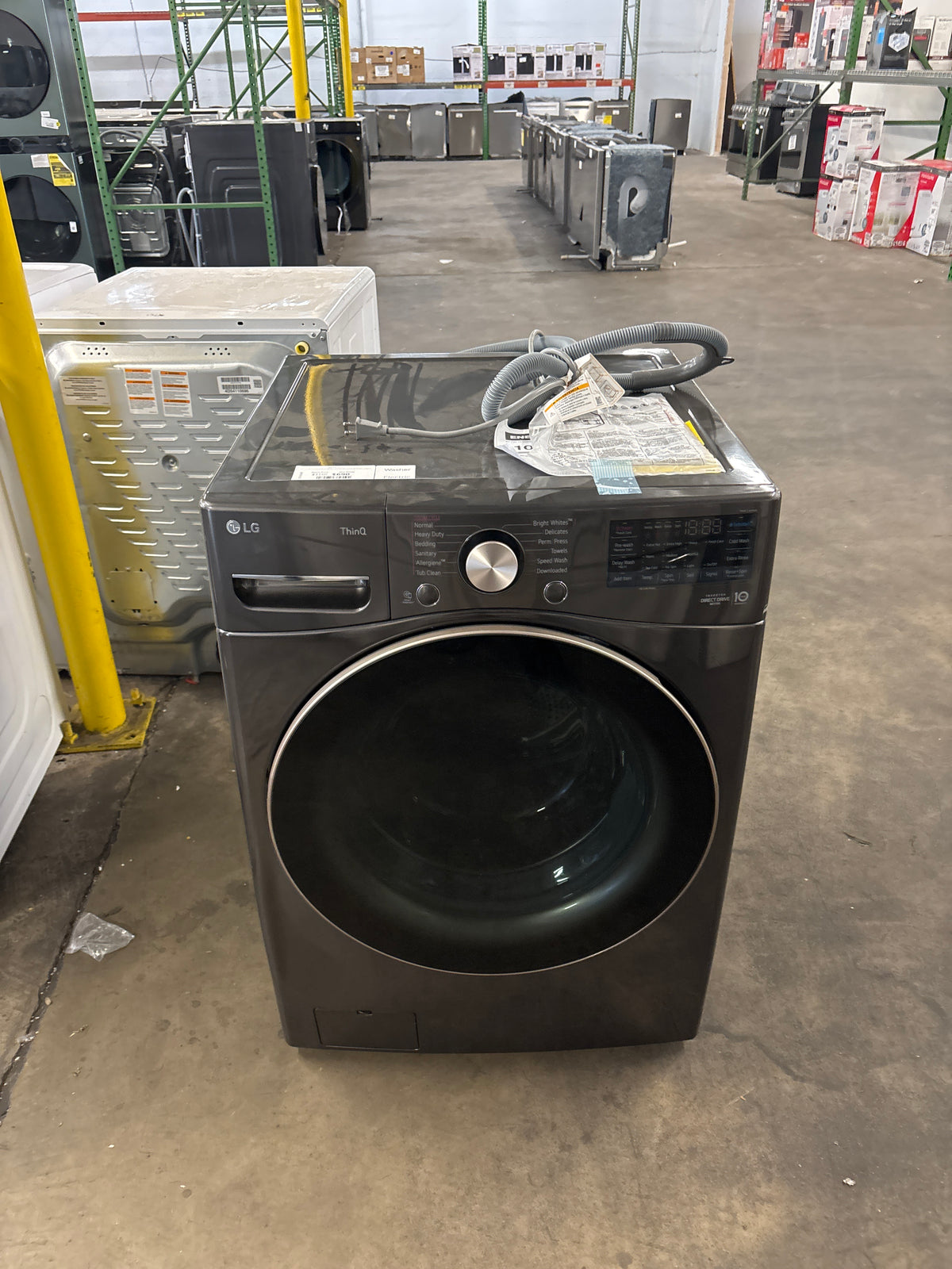 LG 4.5 cu. ft. Ultra Large Capacity Wi-Fi Enabled Front Load Washer with TurboWash 360° and Built-In Intelligence