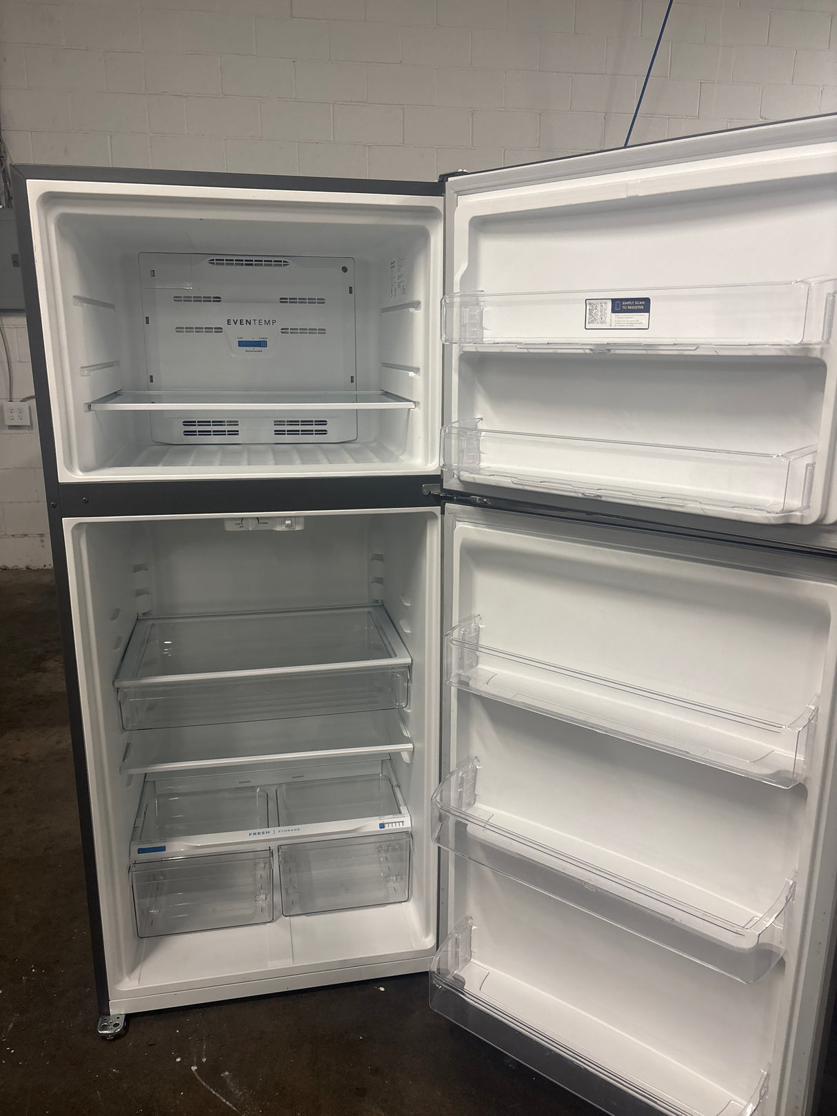 Frigidaire 20 cu. ft. Garage Ready Top Freezer Refrigerator