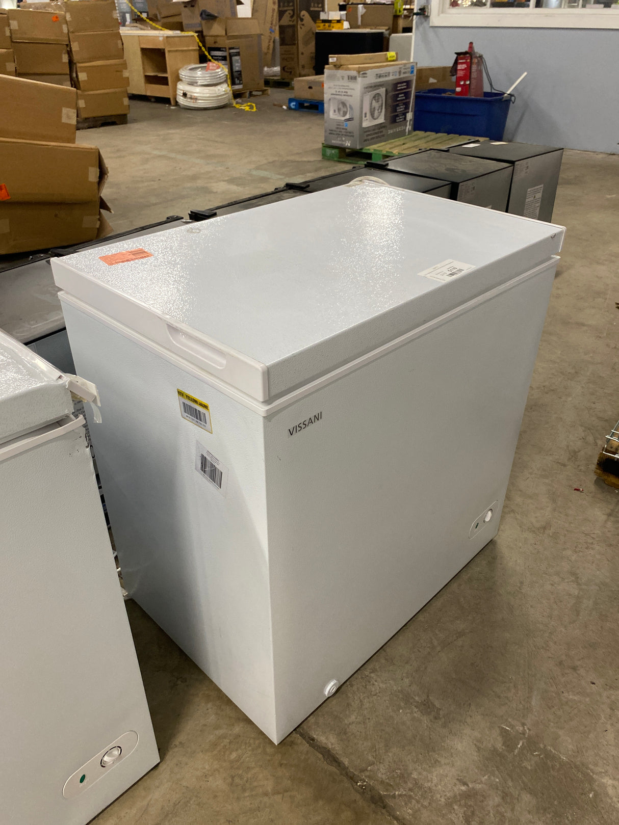 7.0 cu. ft. Manual Defrost Chest Freezer with LED Light in White Garage Ready