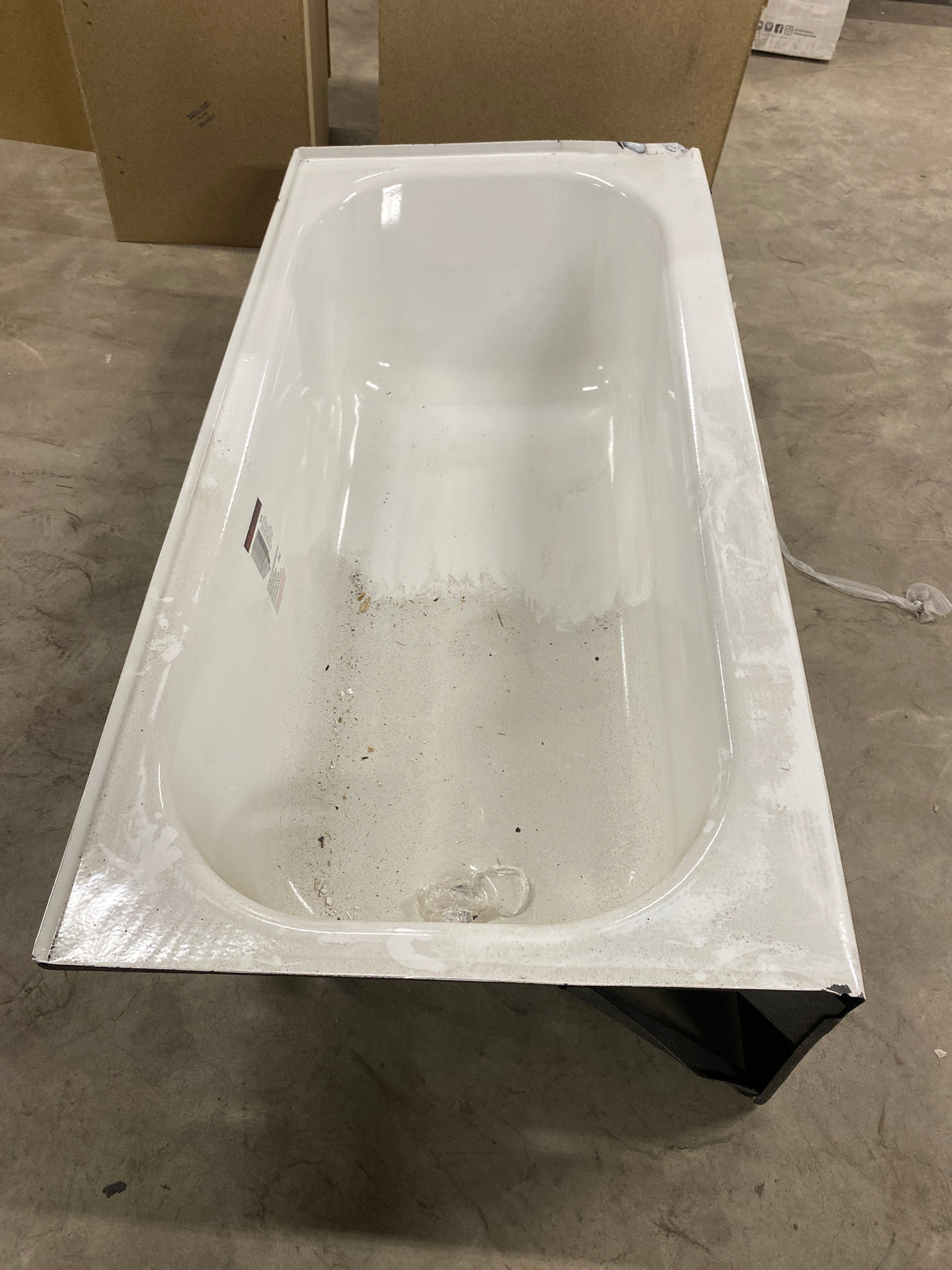 Maui 60 in. x 30 in. Soaking Bathtub with Left Drain in White