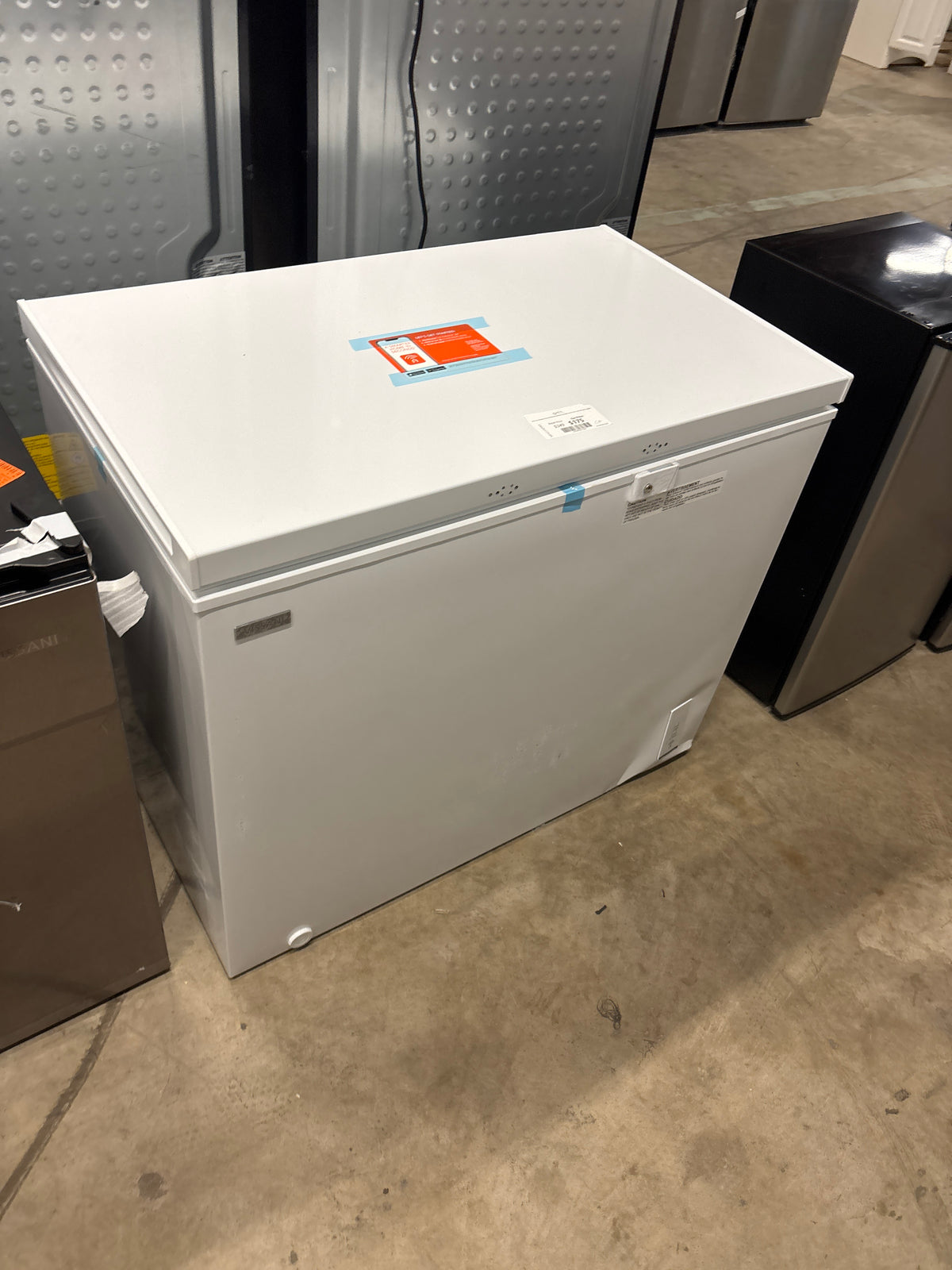 8.8 cu. ft. Hubspace Powered Manual Defrost Convertible Chest Freezer with LED Light in White