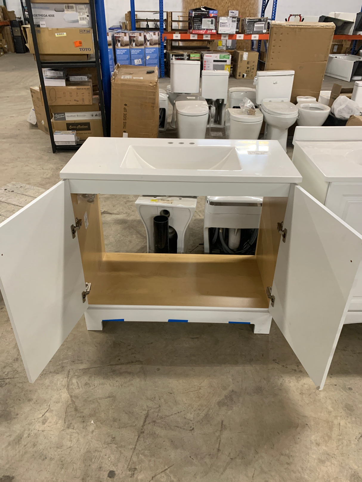 Glacier Bay 36 in. W x 19 in. D x 35 in. H Single Sink Freestanding Bath Vanity in White with White Cultured Marble Top