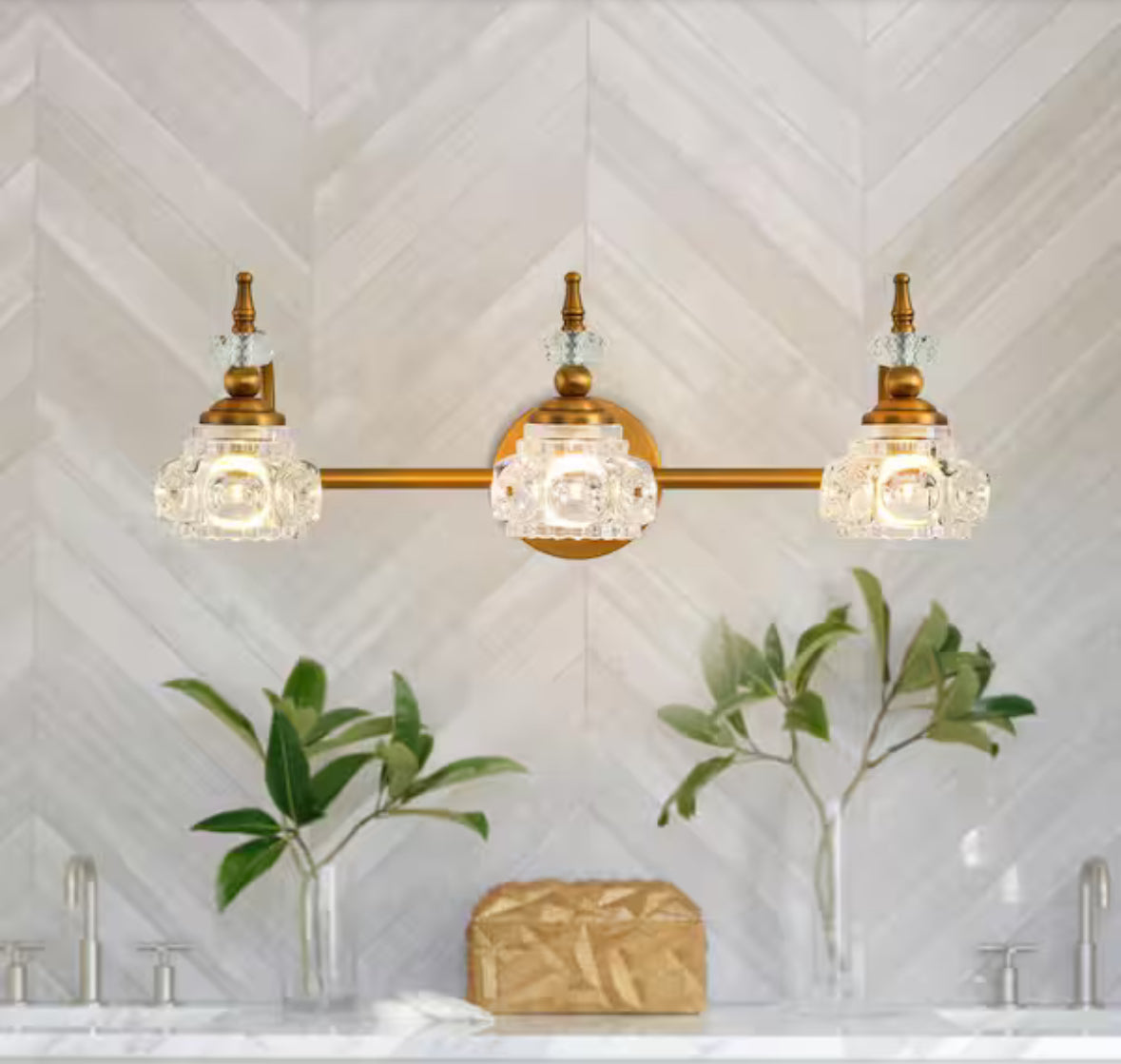 3-Light Vintage Bathroom Vanity Light Fixture Bathroom Lighting Antique Brass Gold Finish with Crystal Glass Shade