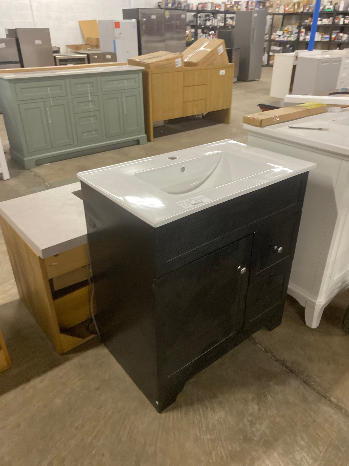 29 in. W x 18 in. D x 32 in. H Single Sink Bath Vanity in Black with White Ceramic Top with Sink Set