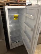 Hisense 13.6 cu. ft. Garage Ready Frost Free Convertible Upright Freezer