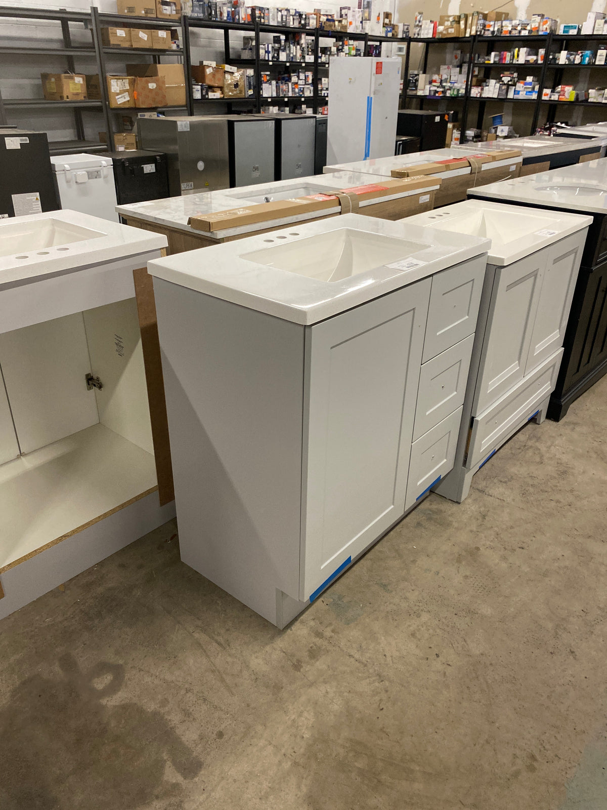 Bannister 31 in. W x 19 in. D x 35 in. H Single Sink Bath Vanity in Pearl Gray with White Cultured Marble Top